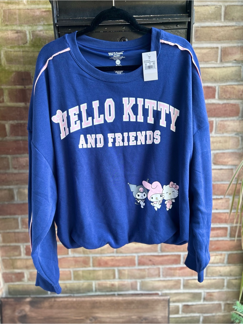 NWT Womens Blue Hello Kitty Graphic Cropped Sweatshirt Long Sleeve Size 2XL